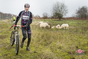 gallery Cyclo-cross : Red Bull Tout Droit