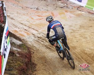 gallery Championnats du monde de cyclo-cross / De la boue, des crevaisons et Van Aert gagne à la fin