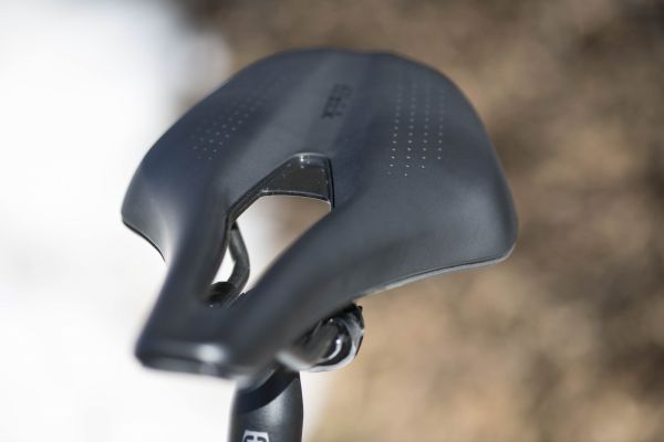 gallery Selle Fizik Tempo vs Vento