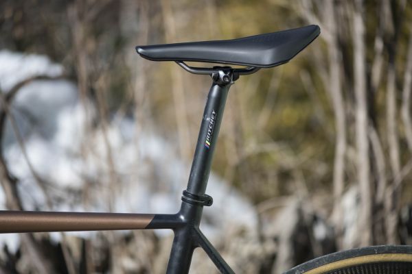 gallery Selle Fizik Tempo vs Vento