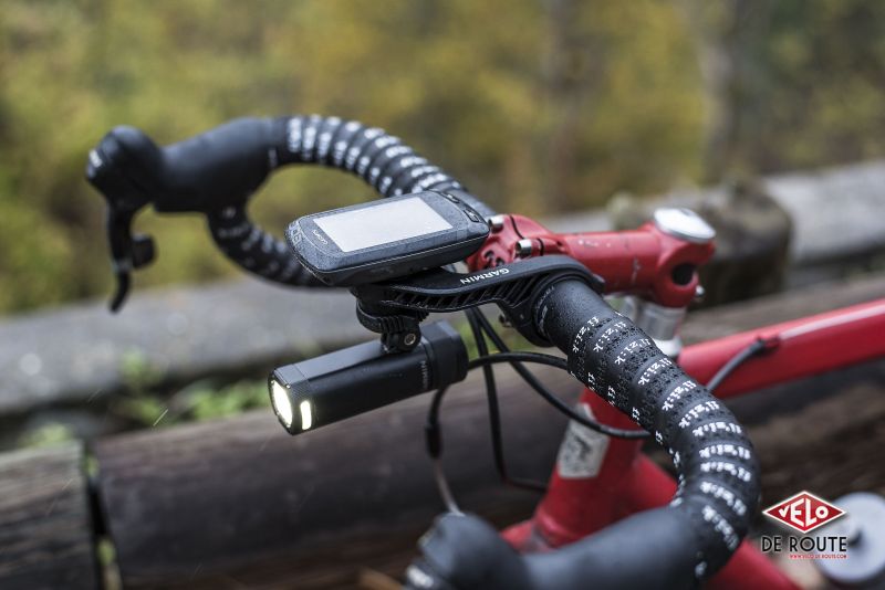 bike lights compatible with garmin mount